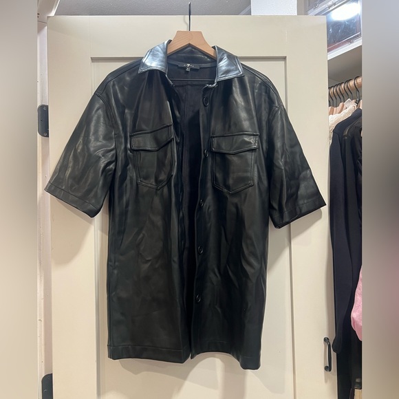 7 For All Mankind
Size M Faux Leather Jacket - Black - Picture 1 of 1